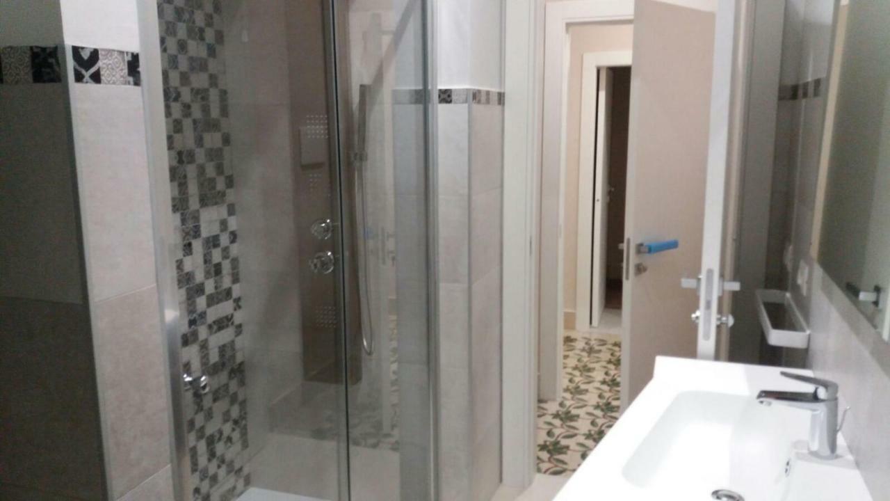 Casa Isabela Luxury Rooms เมลฟิ ภายนอก รูปภาพ