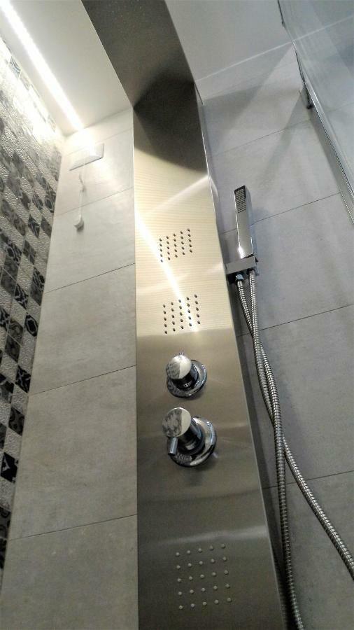 Casa Isabela Luxury Rooms เมลฟิ ภายนอก รูปภาพ