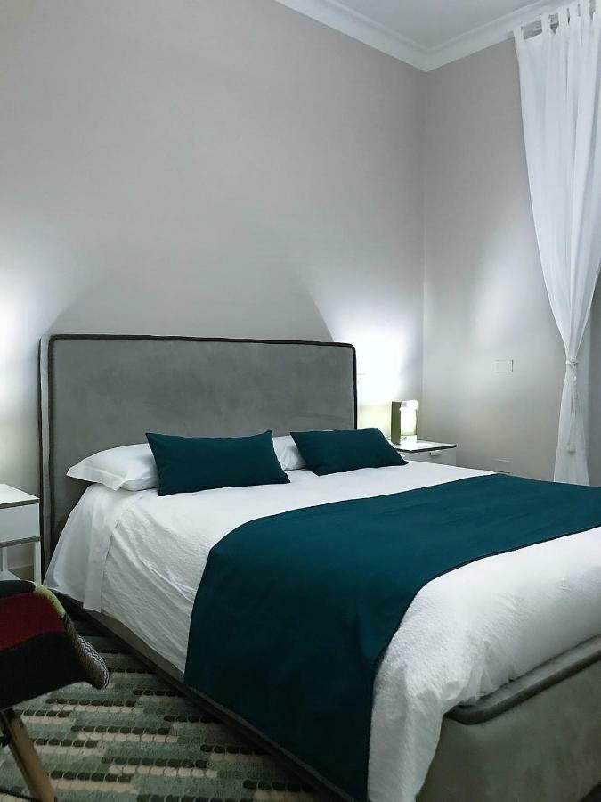 Casa Isabela Luxury Rooms เมลฟิ ภายนอก รูปภาพ
