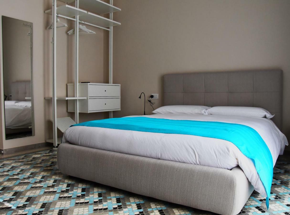 Casa Isabela Luxury Rooms เมลฟิ ภายนอก รูปภาพ