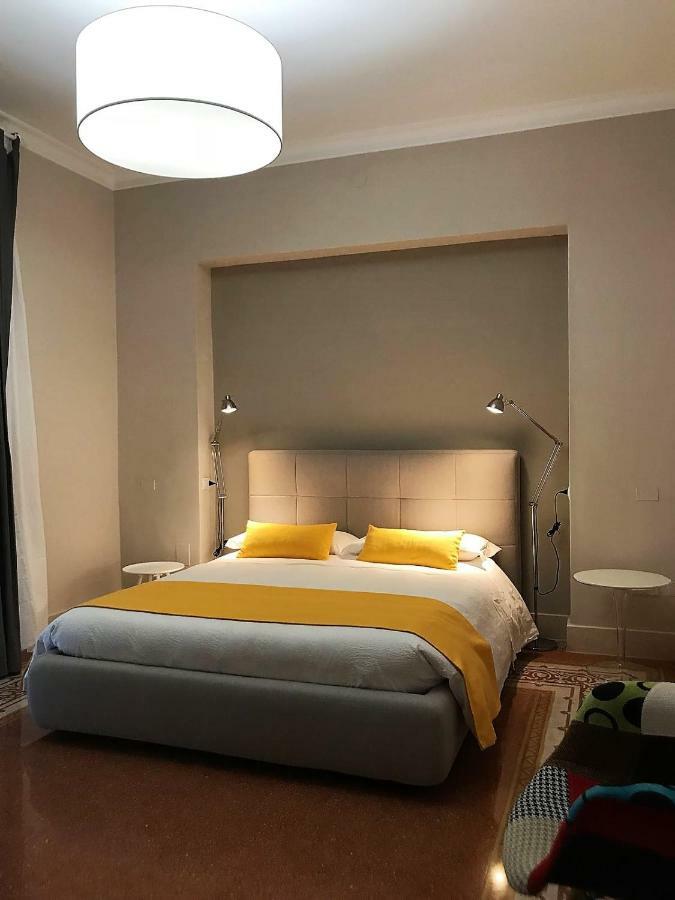 Casa Isabela Luxury Rooms เมลฟิ ภายนอก รูปภาพ